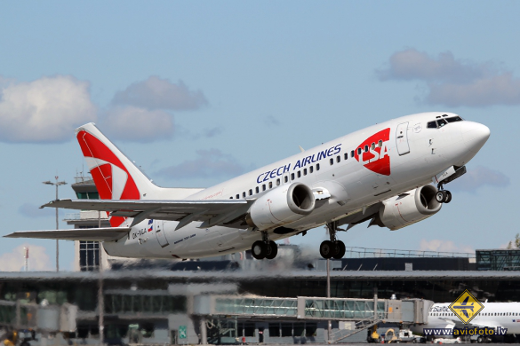 Boeing 737-55S