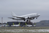 Boeing 737-524