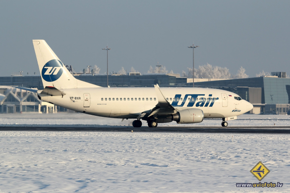 Boeing 737-524