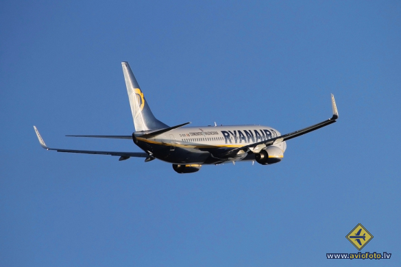 Boeing 737-8AS