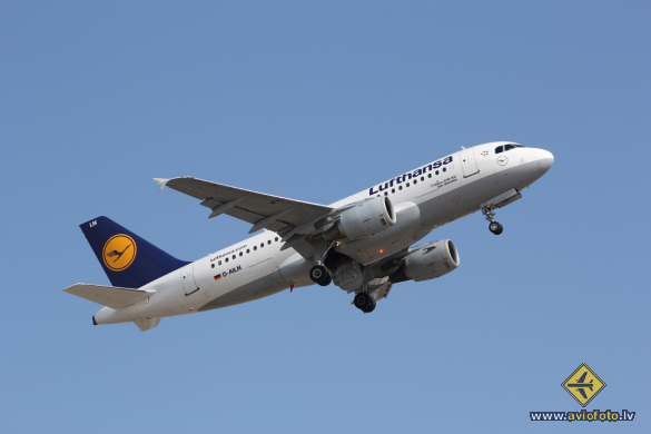Airbus A319-114