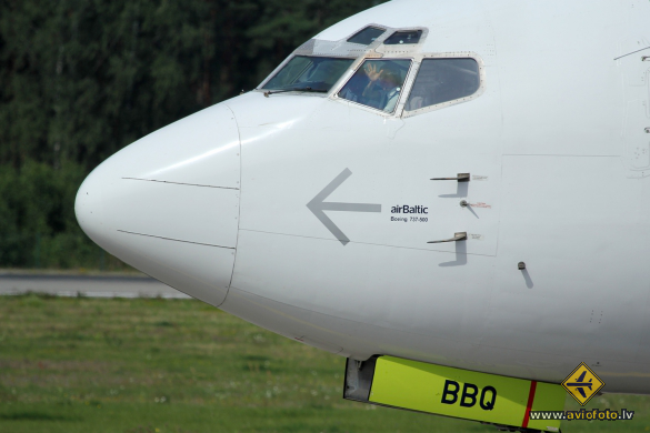 Boeing 737-522