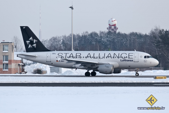 Airbus A319-114