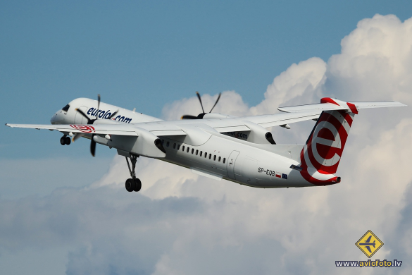 Bombardier DHC-8-402 Q400
