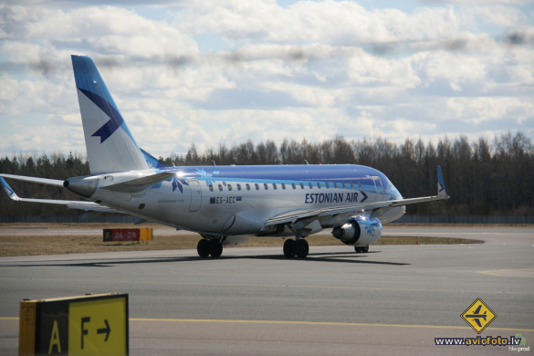 Embraer 170STD (ERJ-170-100STD)