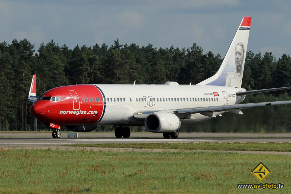 Boeing 737-86Q