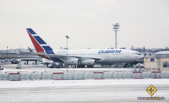 Ilyushin Il-96-300