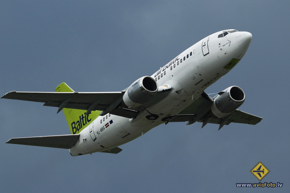 Boeing 737-522