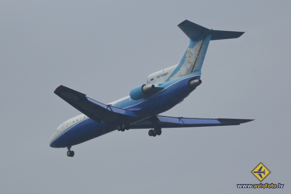 Yakovlev Yak-42D