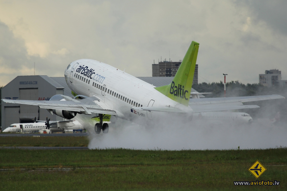 Boeing 737-522