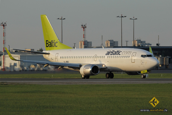 Boeing 737-33V