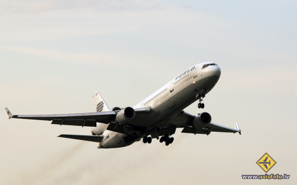 McDonnell Douglas MD-11