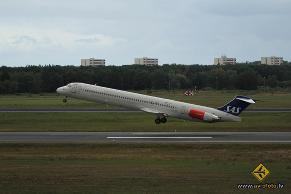 McDonnell Douglas MD-82 (DC-9-82)