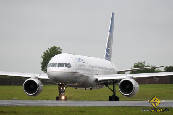 Boeing 757-224
