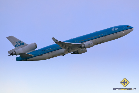 McDonnell Douglas MD-11