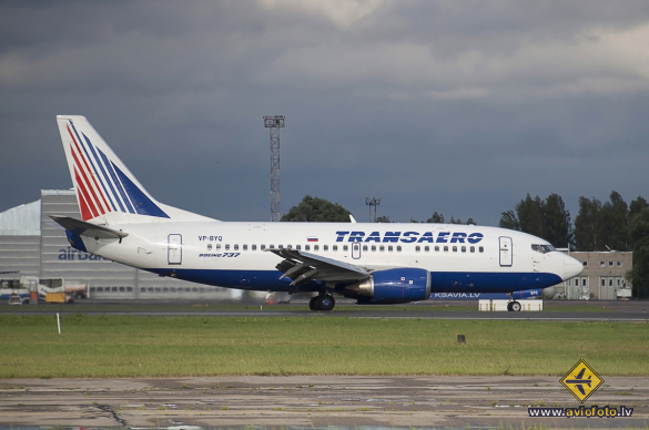Boeing 737-524