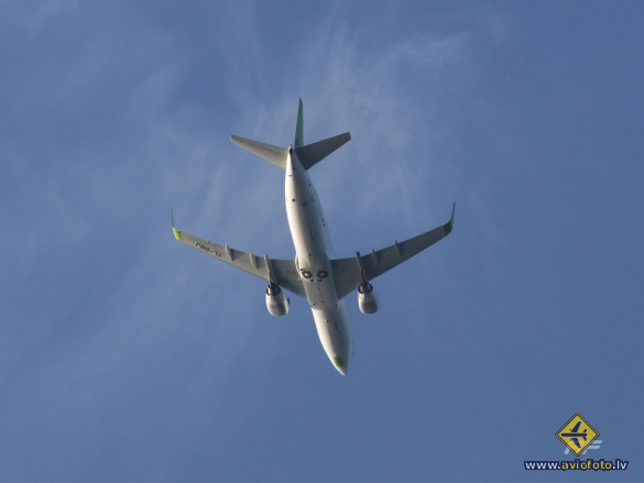 Boeing 737-36Q