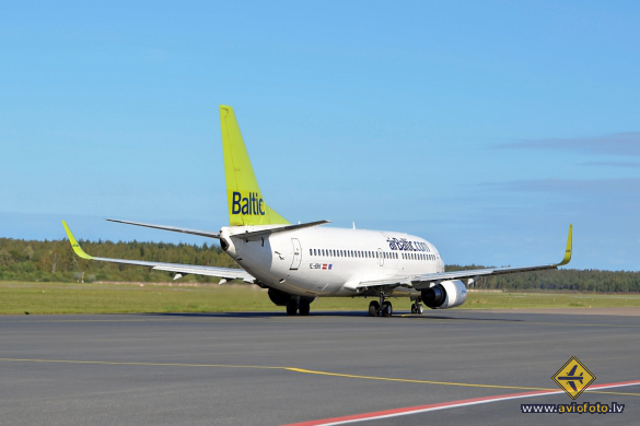 Boeing 737-33V