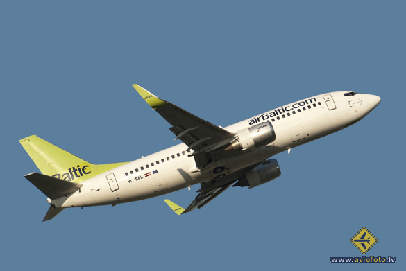 Boeing 737-33V
