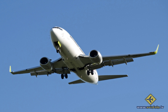 Boeing 737-36Q