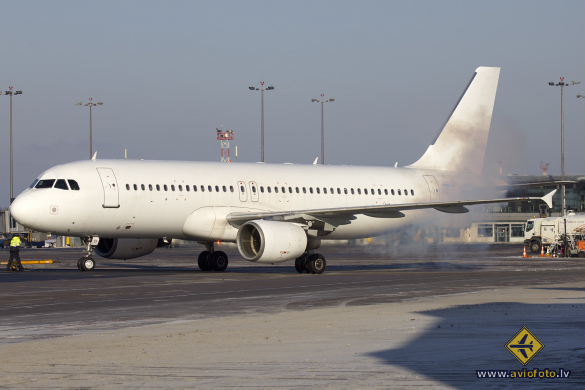 Airbus A320-214
