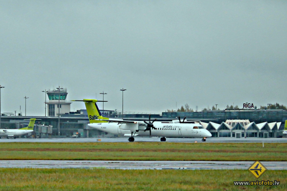 Bombardier DHC-8-402 Q400