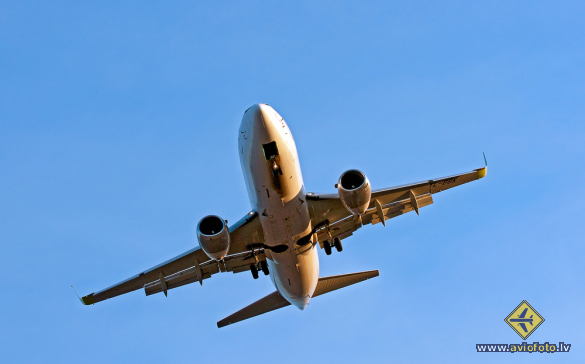 Boeing 737-33V