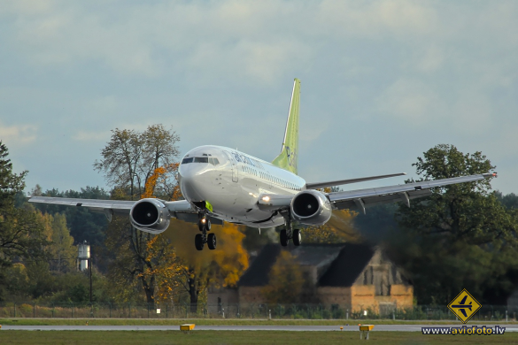 Boeing 737-522