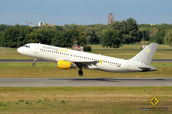 Airbus A320-216