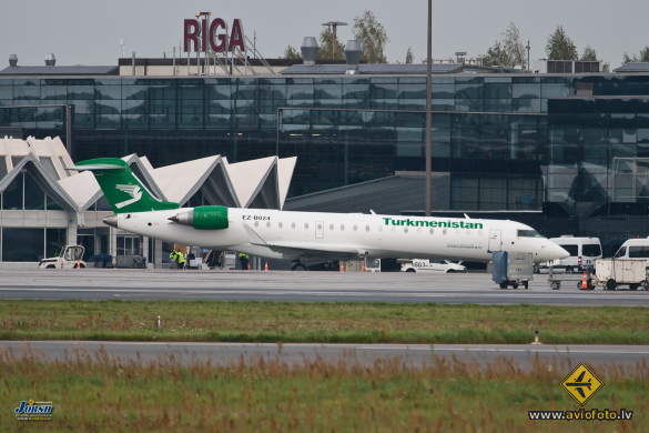 Bombardier Challenger 870 (CRJ-700/CL-600-2C10)