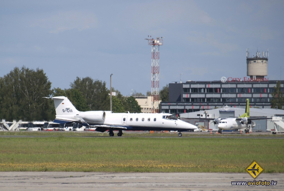Learjet 60