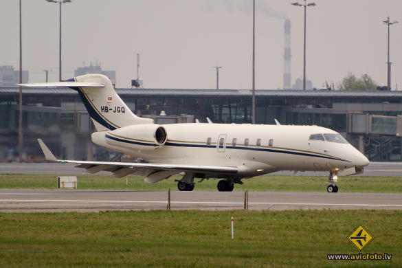 Bombardier Challenger 300 (BD-100-1A10)