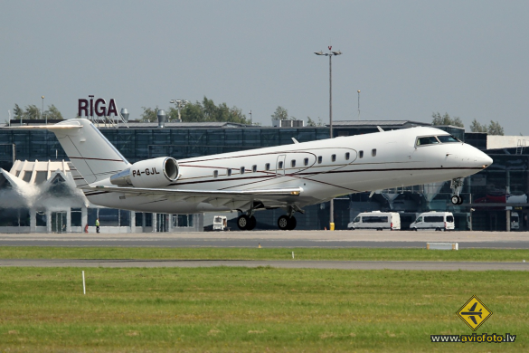 Bombardier Challenger 800 (CRJ-100SE/CL-600-2B19)