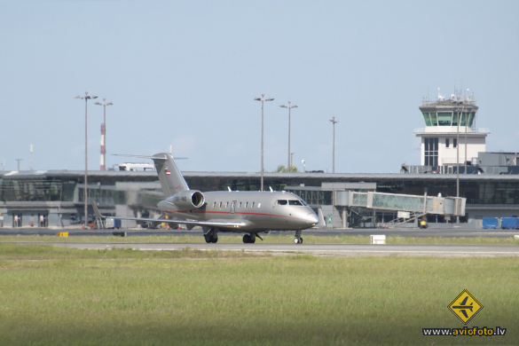 Bombardier Challenger 605 (CL-600-2B16)
