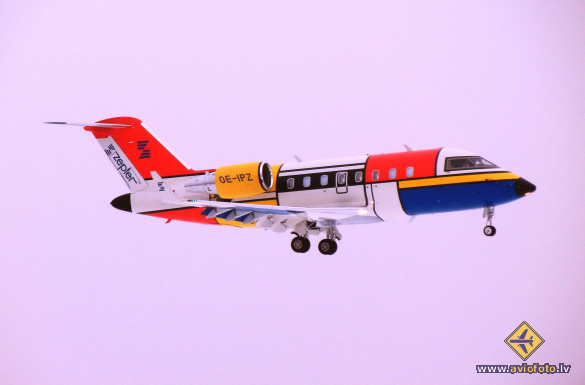 Bombardier Challenger 605 (CL-600-2B16)