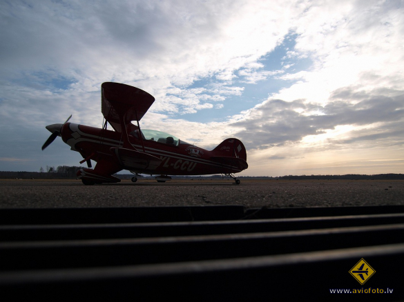 Pitts S-2B Special