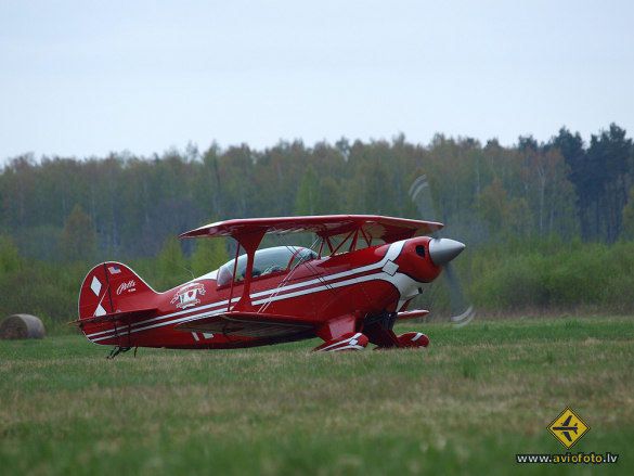 Pitts S-2B Special