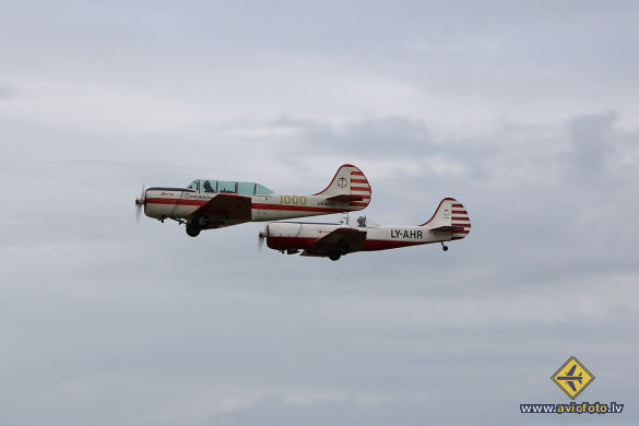Yakovlev Yak-52