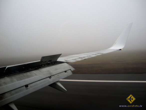 Boeing 737-8AS