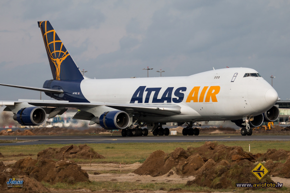 Boeing 747-47UF/SCD