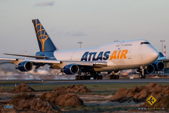 Boeing 747-446(BCF)