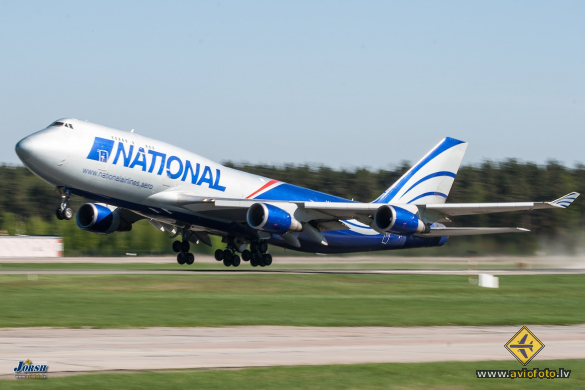 Boeing 747-428M(BCF)