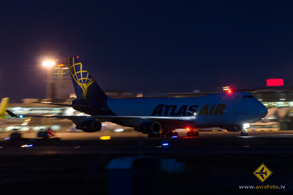Boeing 747-47UF/SCD