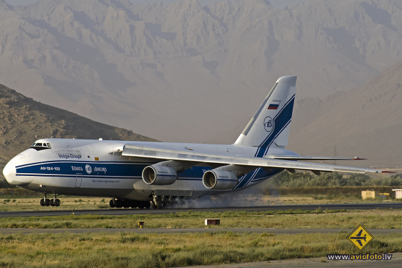 Antonov An-124-100 Ruslan