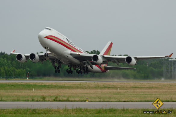 Boeing 747-4H6M(BCF)