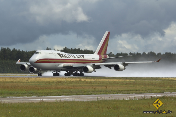 Boeing 747-446(BCF)