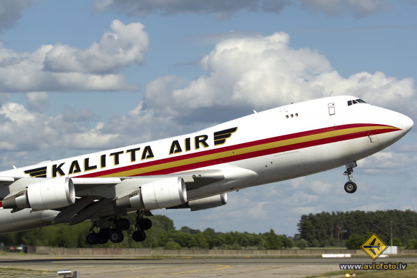 Boeing 747-4HQF/ER