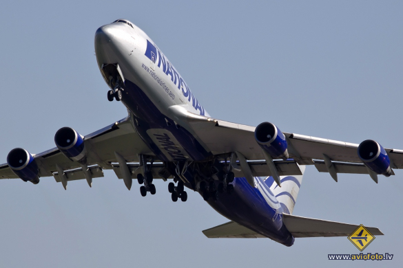 Boeing 747-428M(BCF)