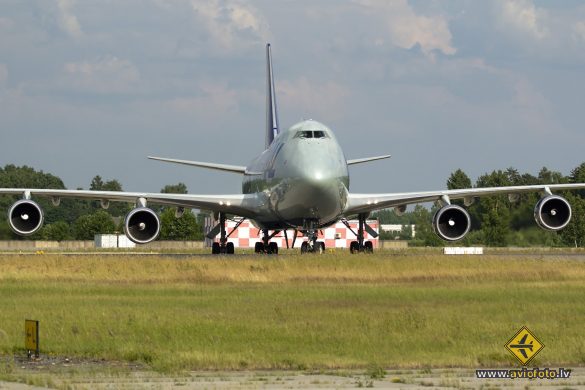 Boeing 747-428M(BCF)