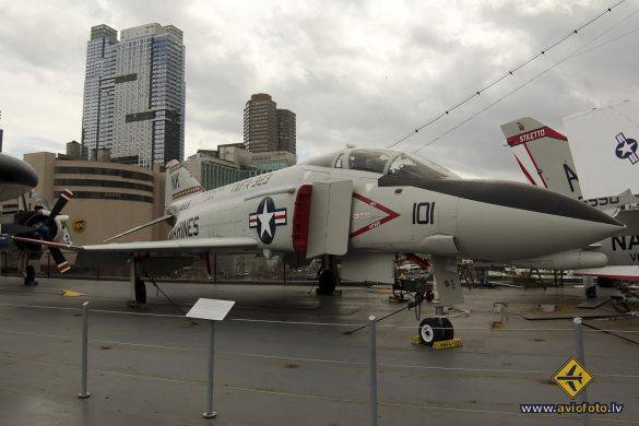 McDonnell Douglas F-4N Phantom II
